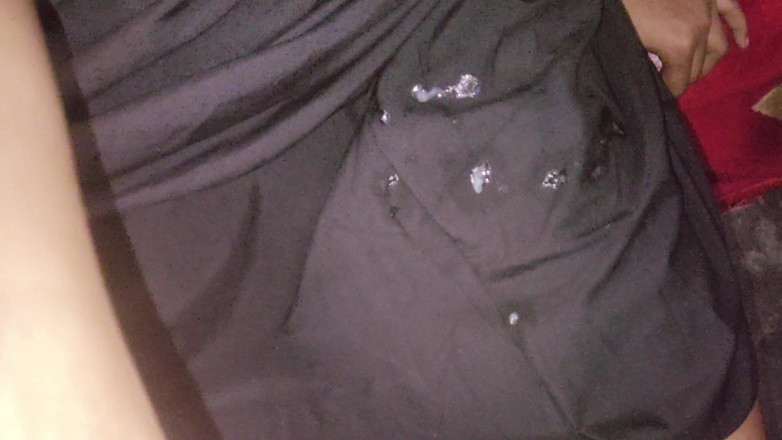 Lovely Dipti: Iubita indiană frumoasă ia muie, arătând țâțele fierbinți