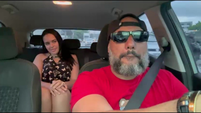 Lidi Ferrari: Jag bad Uber-appföraren att knulla min fitta på motellet där...