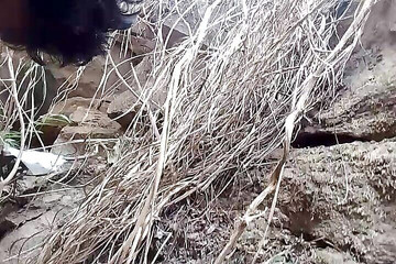 Gangbang straight: Čůrání venku - 1