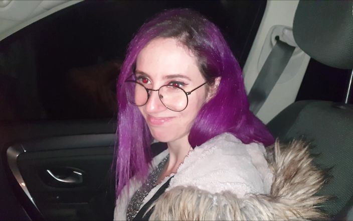 Nyx Scarlett: Blowjob in the Car!