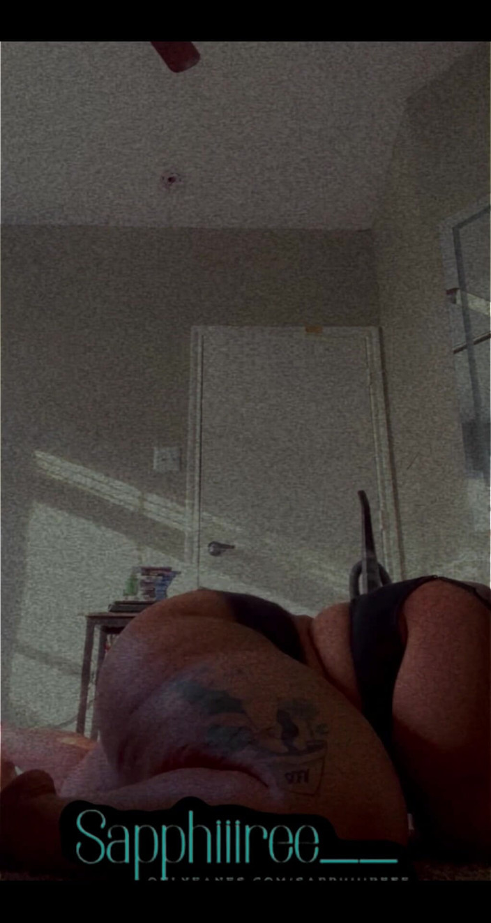 Biggdebbie solo: Twerk It!