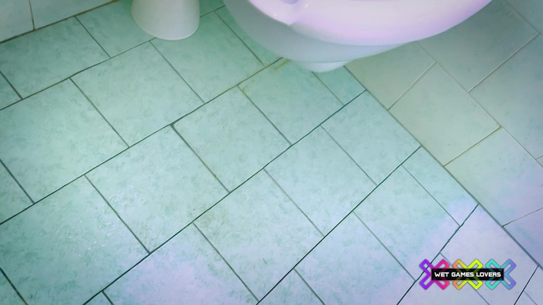 Wet Games Lovers: ฉี่สกปรกในโรงพยาบาล
