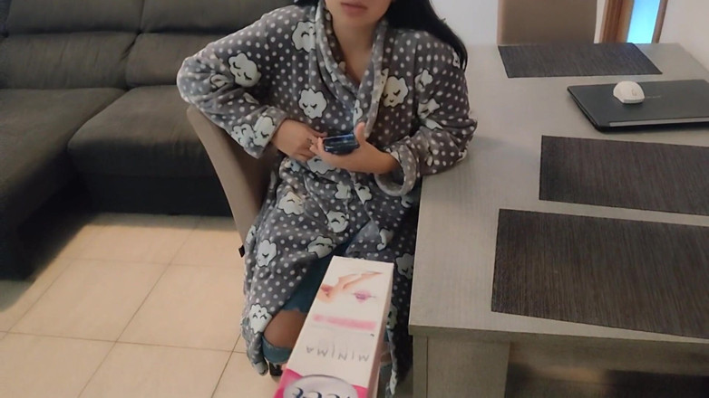 Miss Squirting: Minta ibu tiri untuk ngentot memekku habis-habisan sampai dicrot di...