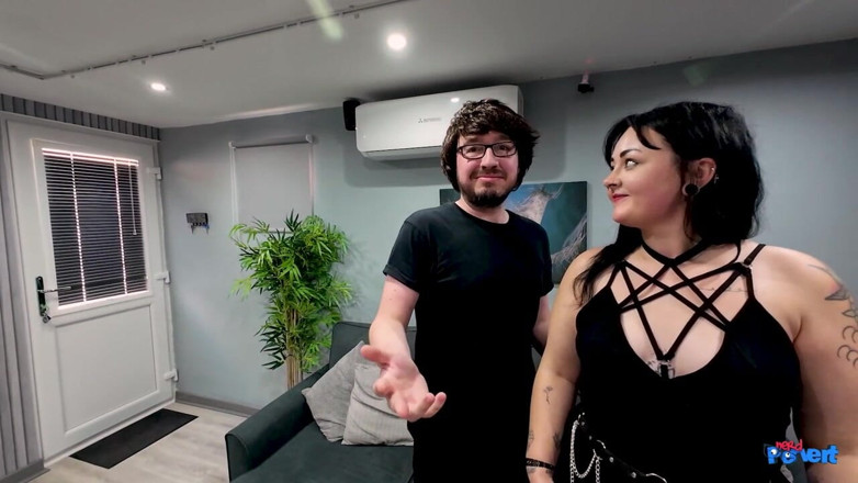 Nerd Pervert: Jayne sins - la goth viene schizzata