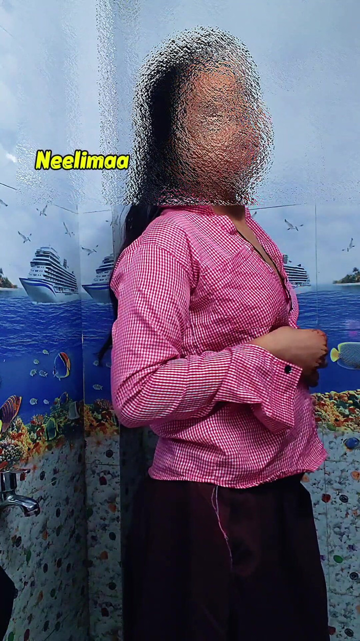 Neelimaa: นักเรียนสาว Desi อินเดียสุดฮอตเปลี่ยนเครื่องแบบและช่วยตัวเอง วิดีโอเซลฟี่ Desi อินเดีย