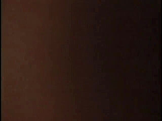 Hot and Wet: Černý hřebec šuká sexy černou trampku do obou děr a pak jí...