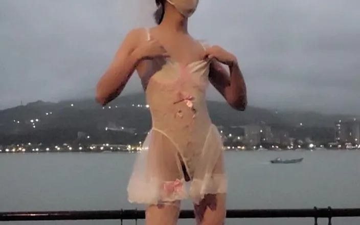 NotAFuta: Bride Exhibitionist Cum on Street