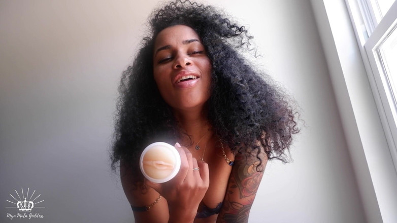 Mya Mula Goddess: La sborrata