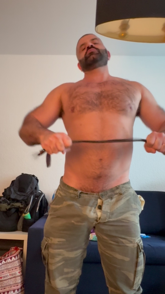 Massive daddy xxx: Handjob - ทหารเดี่ยว