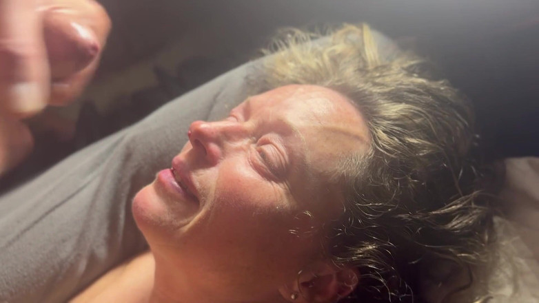 Bonewizzard69: Naturally Beautiful Wife, Morning Hand Job, Feet Big Tits, Facial,...