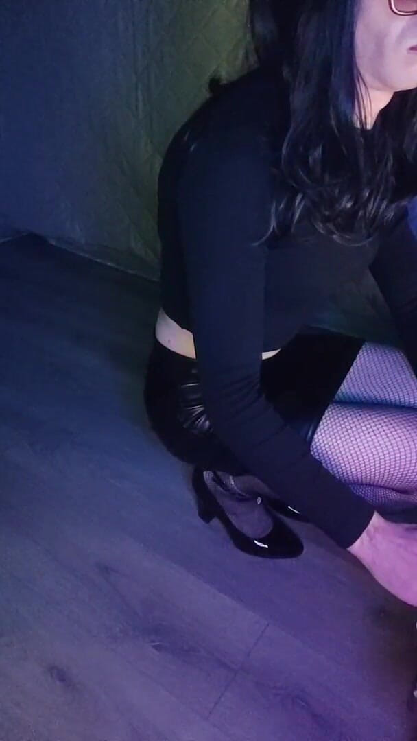 Lana Cross: In Black