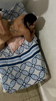 Vợ Mexico mút mông và cưỡi ngựa trong video tại nhà