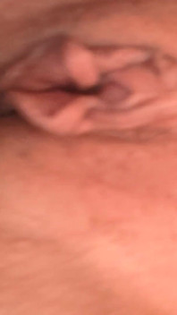 新しい枕でのアナル MILF GILF ソロ 自家製クーガー 間近で熱い