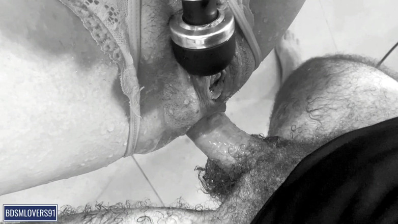 Bdsmlovers91: あの小さな欲求不満のビッチを叩け