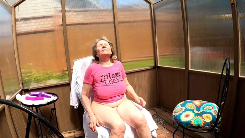 MarieRocks: Naked on a Sunny Day