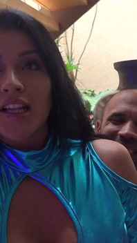 Behind the Scenes with Lizzy Laynez, Mariana Martix