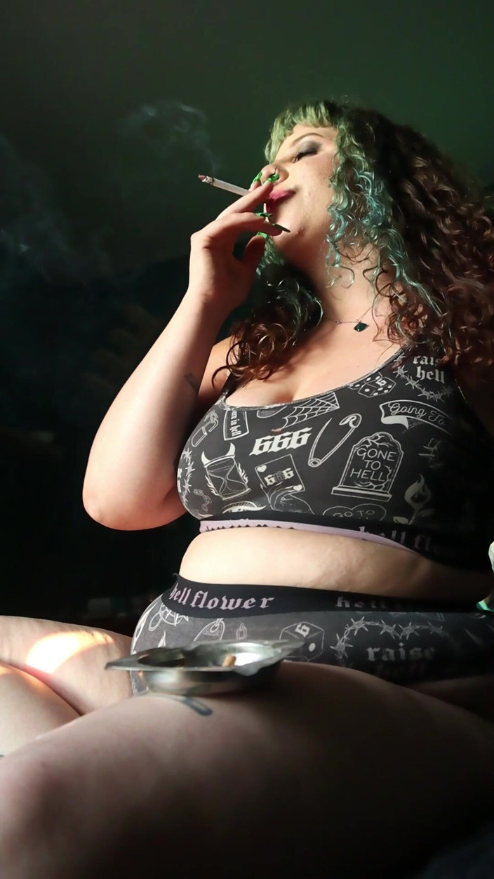 Goddess Kinx: Humo refrigerado