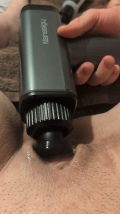 MarceloBatista1: Using Massage-gun, Giving Orgasms, Squirting,makes Her Go Crazy.