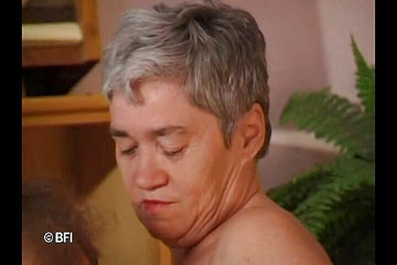 Nasty matures and dirty grannies club: Starý sex v kanceláři