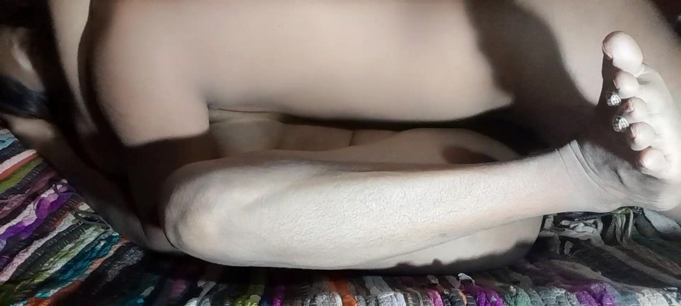 Renudbf: Enorma bröst indiska MILF remsor Saree Choli och knullar med...