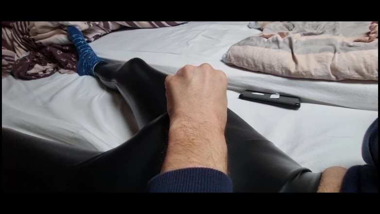 Giantasshole: My Big Fat Cock in Latex