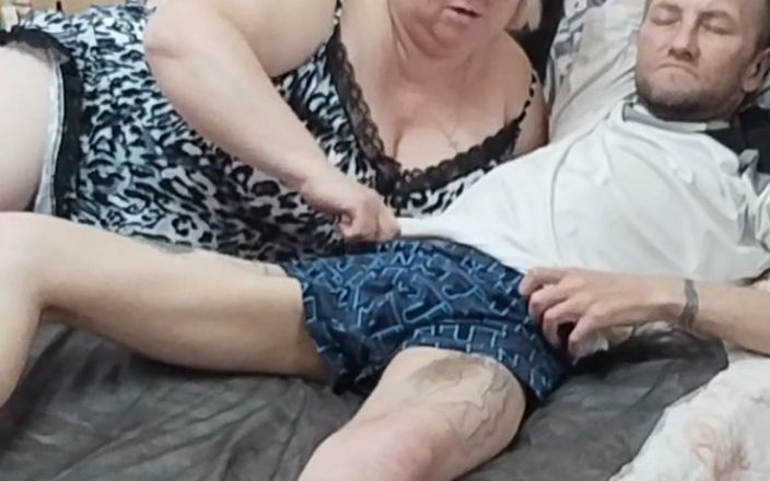 Zona901: Blowjob From Mother-in-law and Cum