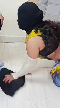 Tamil chiaro audio- la cameriera fa sesso con il proprietario della casa