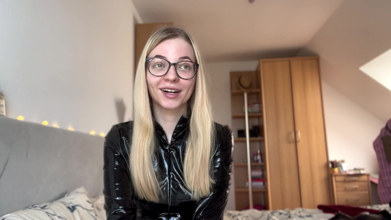 Goddess_Bella_Rae: ¿Te sientes mal por ser una beta? Este video es...