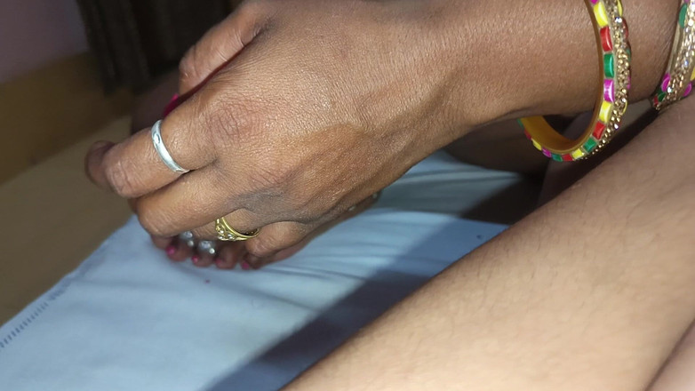 Hot poonam69: Schwägerin nahm ihren schwager und küsste ihren schwanz