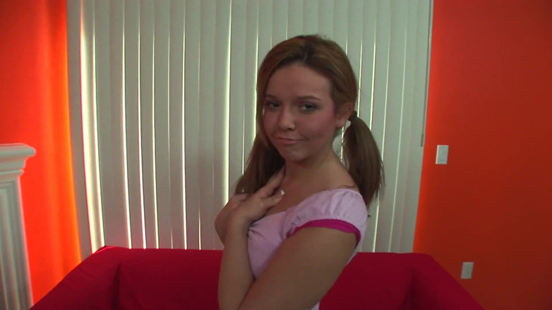 Hot Girlz: Cute teen gets creampied by black cock