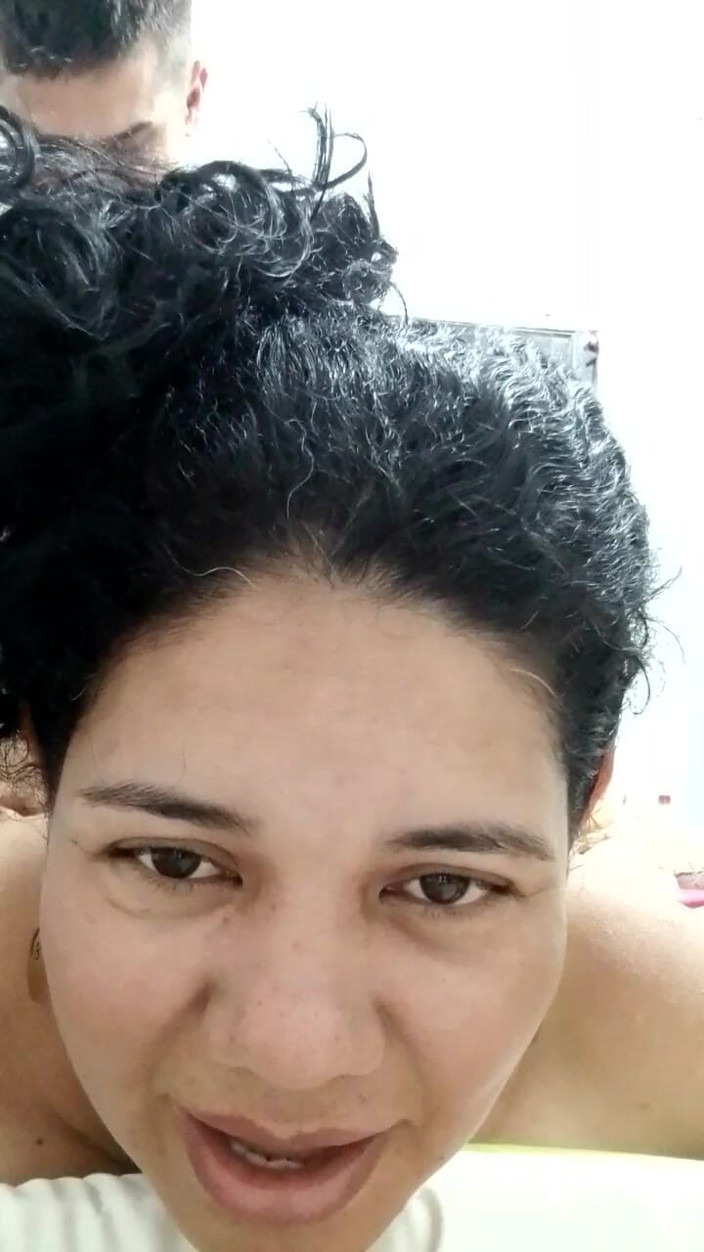 Valkyrie and Luigy Couple: Augen, die sich verlieben, hands, die milchen: das perfekte duo