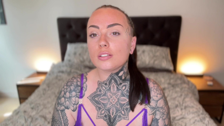 Miss Valentina: Castità mentale