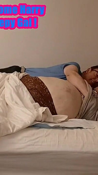 Hemşire Vicki Ve Yakışıklı Harry Uykulu Kızla Sevişiliyor