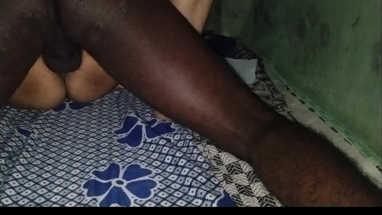 Hubby 23: Videoclip cu futaiul cuplului indian proaspăt căsătorit