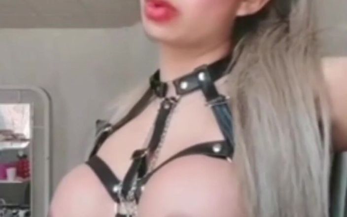 Kevinisssa studio: 大奶子