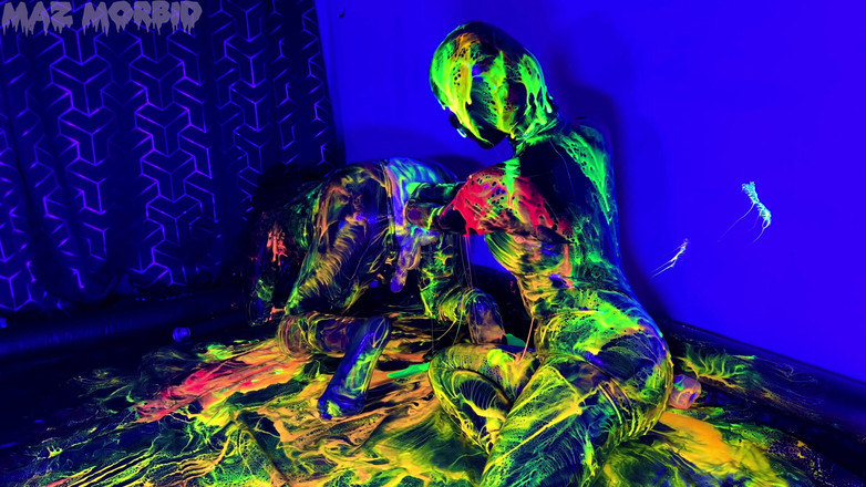 KinkyFemdomTV: Uv Wet und Messy Gimpy Doppelfisting 4K mit Patricia