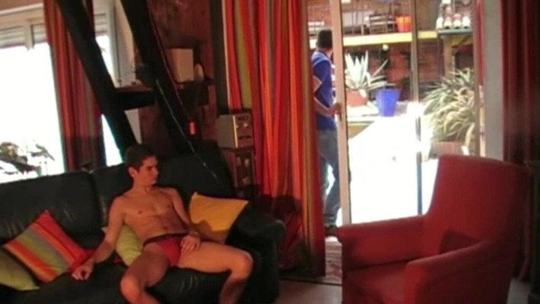 Gaybareback: หนุ่มฝรั่งเศสใส่จ็อคสแตร็ปโดนควยยักษ์เย็ด