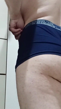 Look Like My Ass Shaking Loves