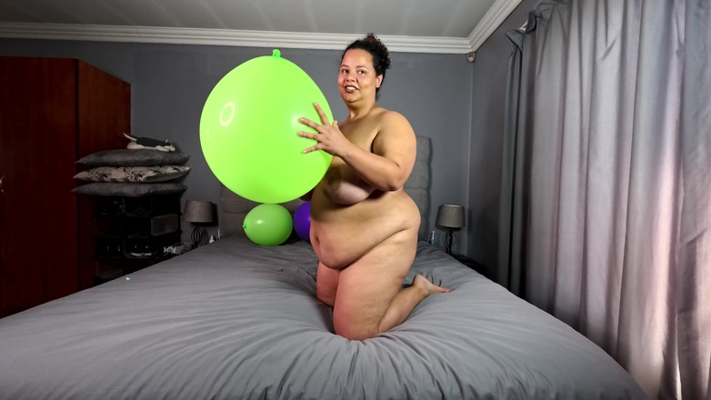 coloredfp: Fetish awek montel bergambar dengan belon besar