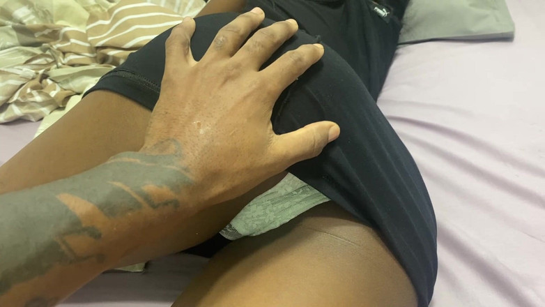AndreaBellotiStar: 继女有肮脏的阴户，但喜欢被这样操