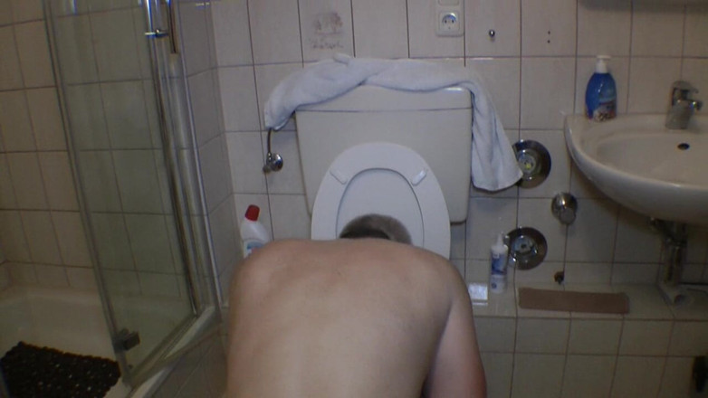 SweetSusi: Il est malade et je dois pisser