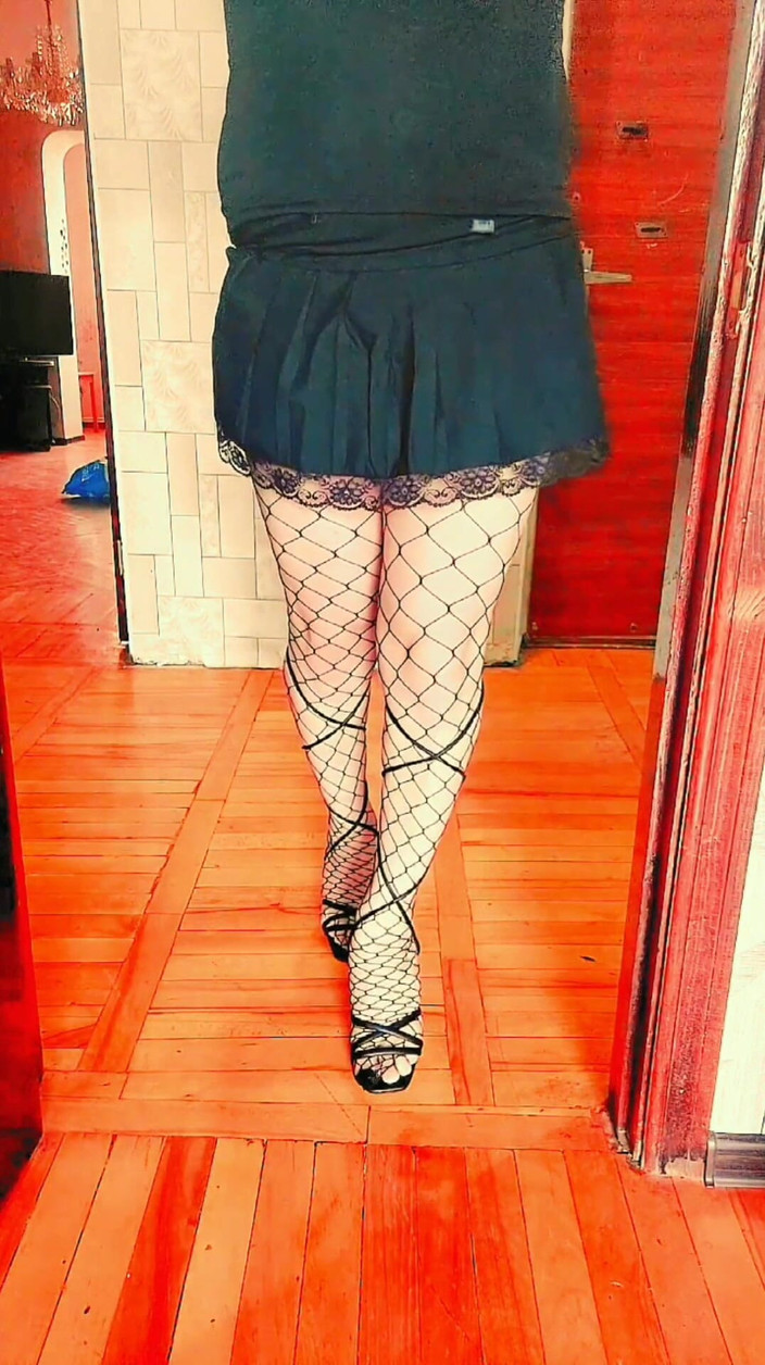 Kitty_Cross: Heet geklede sexy ladyboy travestiet shemale prinses