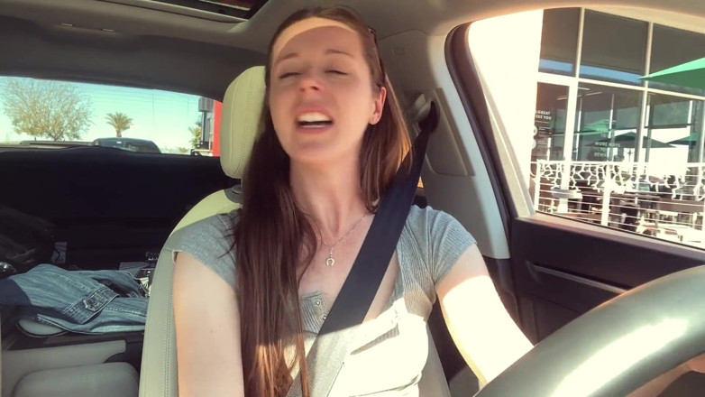 Nadia Foxx: Кінчаю *embarassingly* жорстко в drive lts через (lush control, частина 2)