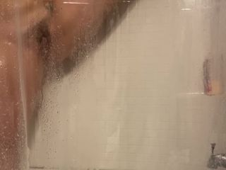 Siri Dahl: A new shower video to enjoy on this lazy Sunday...