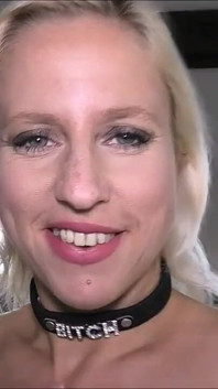 Si jalang blonde memerlukan seks kasar