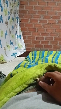 Melancap bersendirian di rumah saya