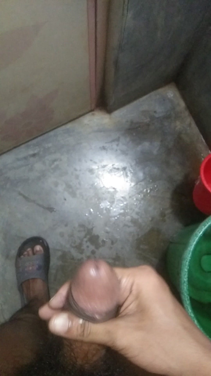 Viral_tiktokar: Dus ging ik naar het toilet, deed zeep op mijn...