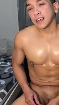 หนุ่ม Pinoy ทวิงค์ชักว่าวสดๆ ตรงกล้อง