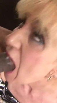 Reife hure liebt analsex