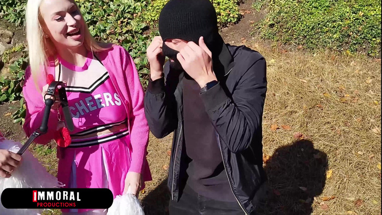 Immoral Productions: जोरदार गांड वाली औरत औरत गिरोह और vera jarw और राक्षसी लंड लंड जंगली तीन लोगों वाली चुदाई में अपने टीचर को चोदता है